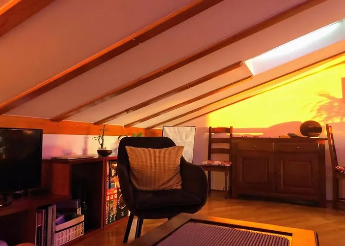 Διαμέρισμα Lovely Place For *