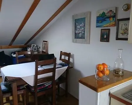 アパート Lovely Place For ポレッチ